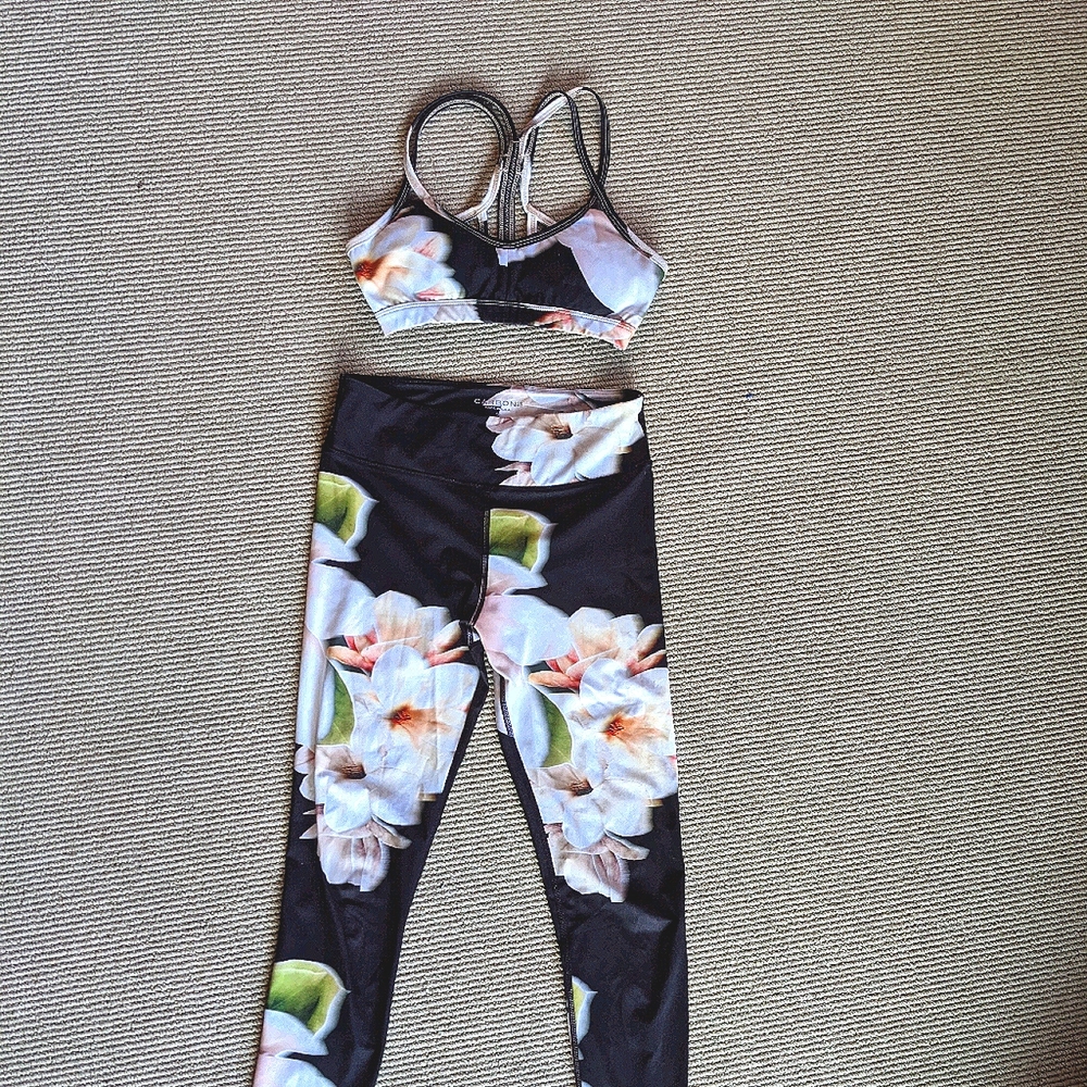 Carbon 38 Floral Matching Leggings & Bra